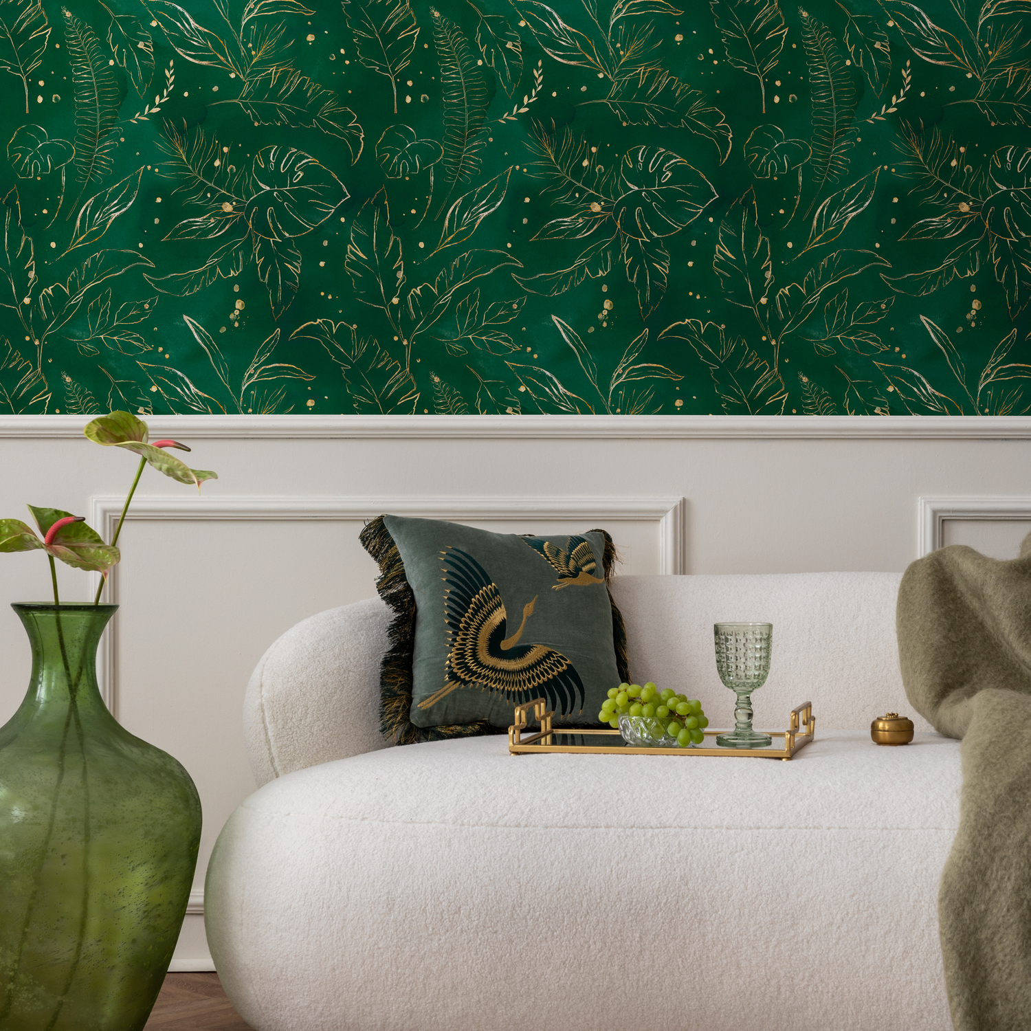 Tropical Wallpaper Featuring Gilded Tropical Leaves in Green and Gold - B532