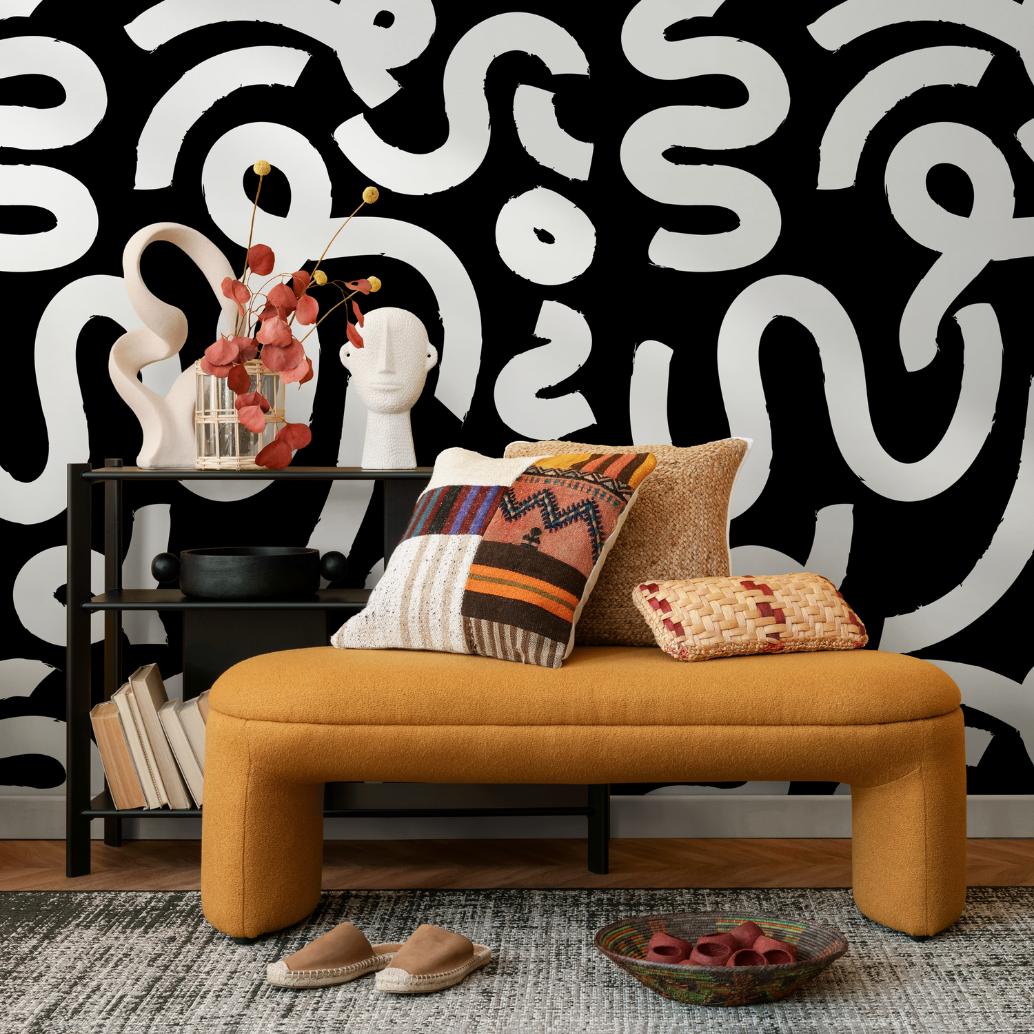 Abstract Wallpaper with Bold Winding Brush Strokes in Black and White - B568