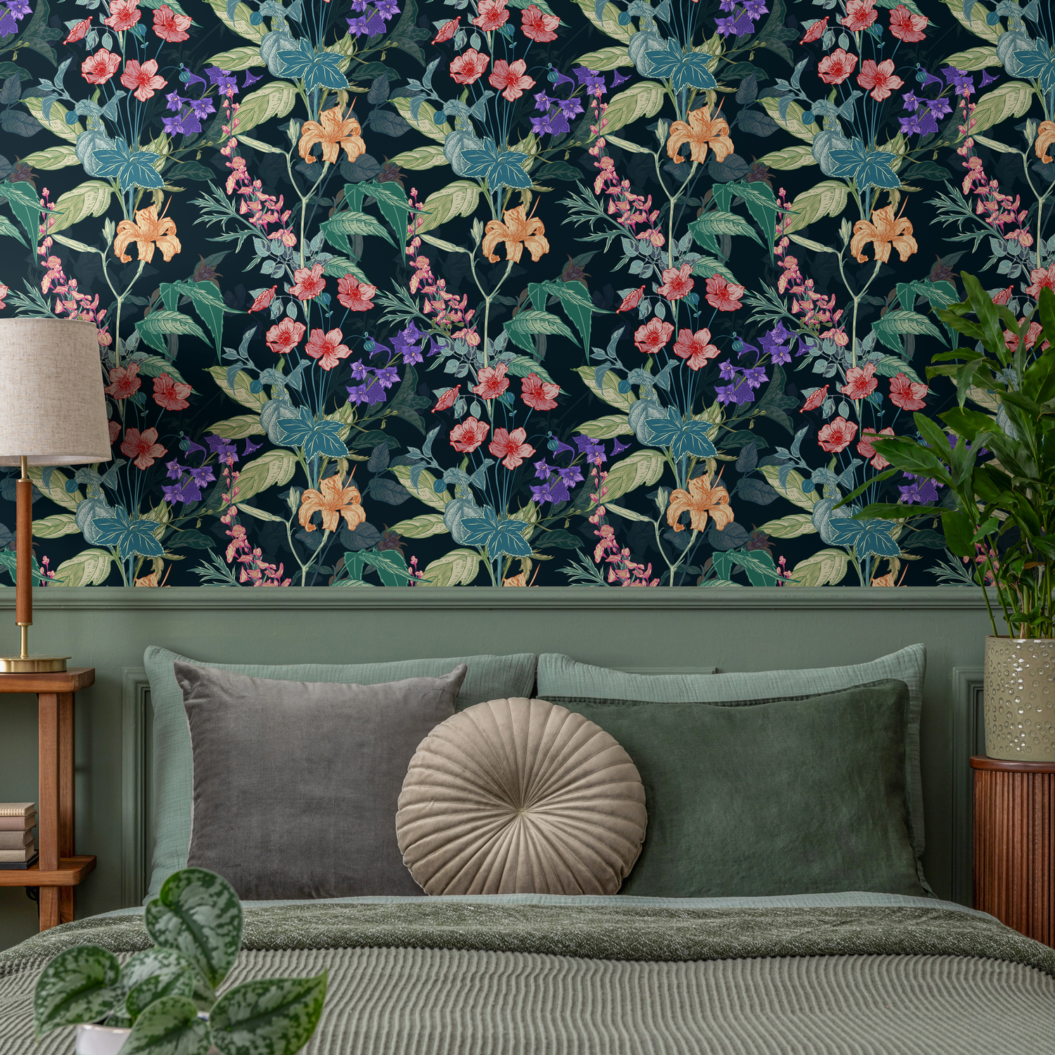 Botanical Wallpaper with a Vintage Floral Motif in Orange, Red, and Purple - B849