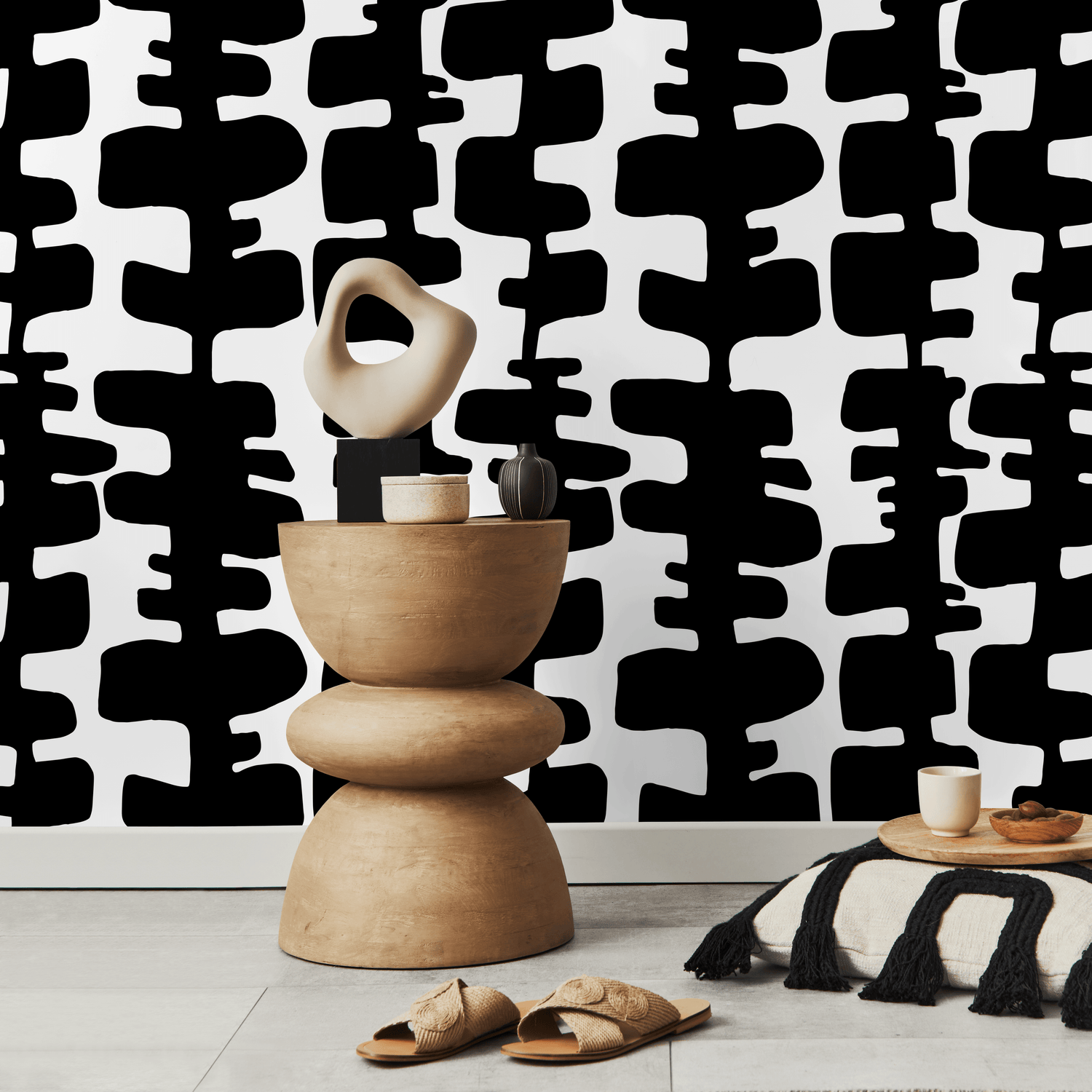 Abstract Wallpaper with Interlocking Organic Shapes in Black and White - B967