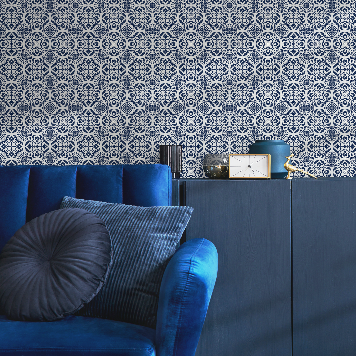 Tile Wallpaper with an Intricate Medallion Motif in Blue and White - C190