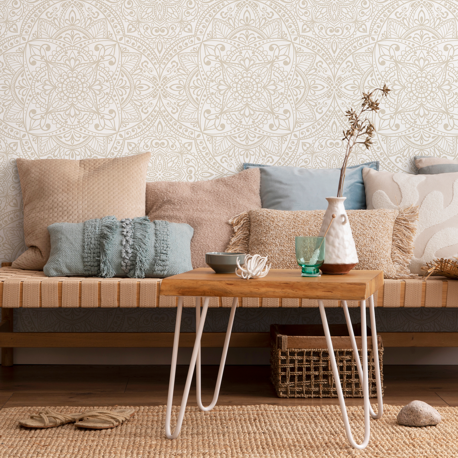 Mandala Wallpaper with an Intricate Arabian Motif in Beige - C368
