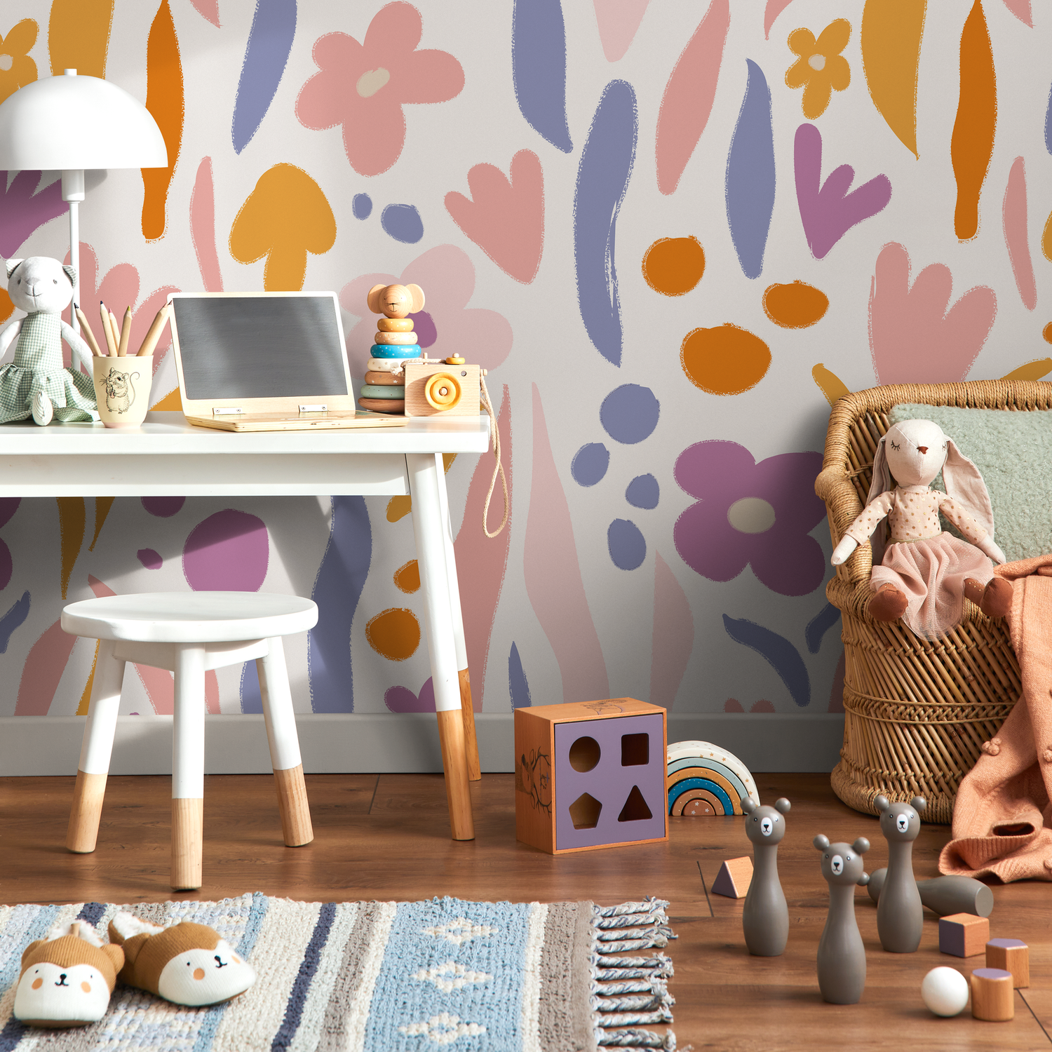 Floral Wallpaper with Abstract Brushstrokes in Pink, Purple, and Orange - AS2-C479