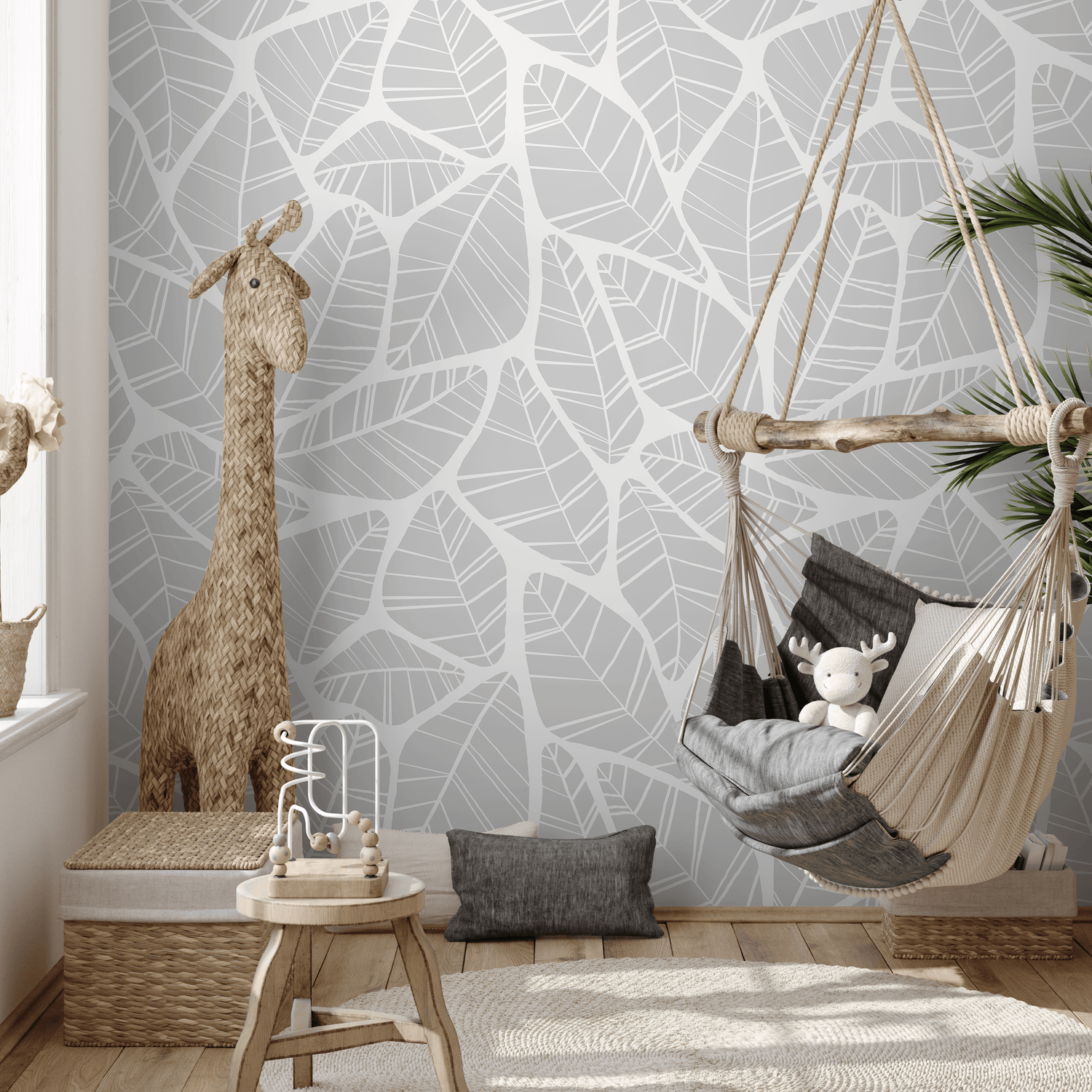 Leaf Wallpaper with a Minimalist Outline Motif in Gray and White - C679