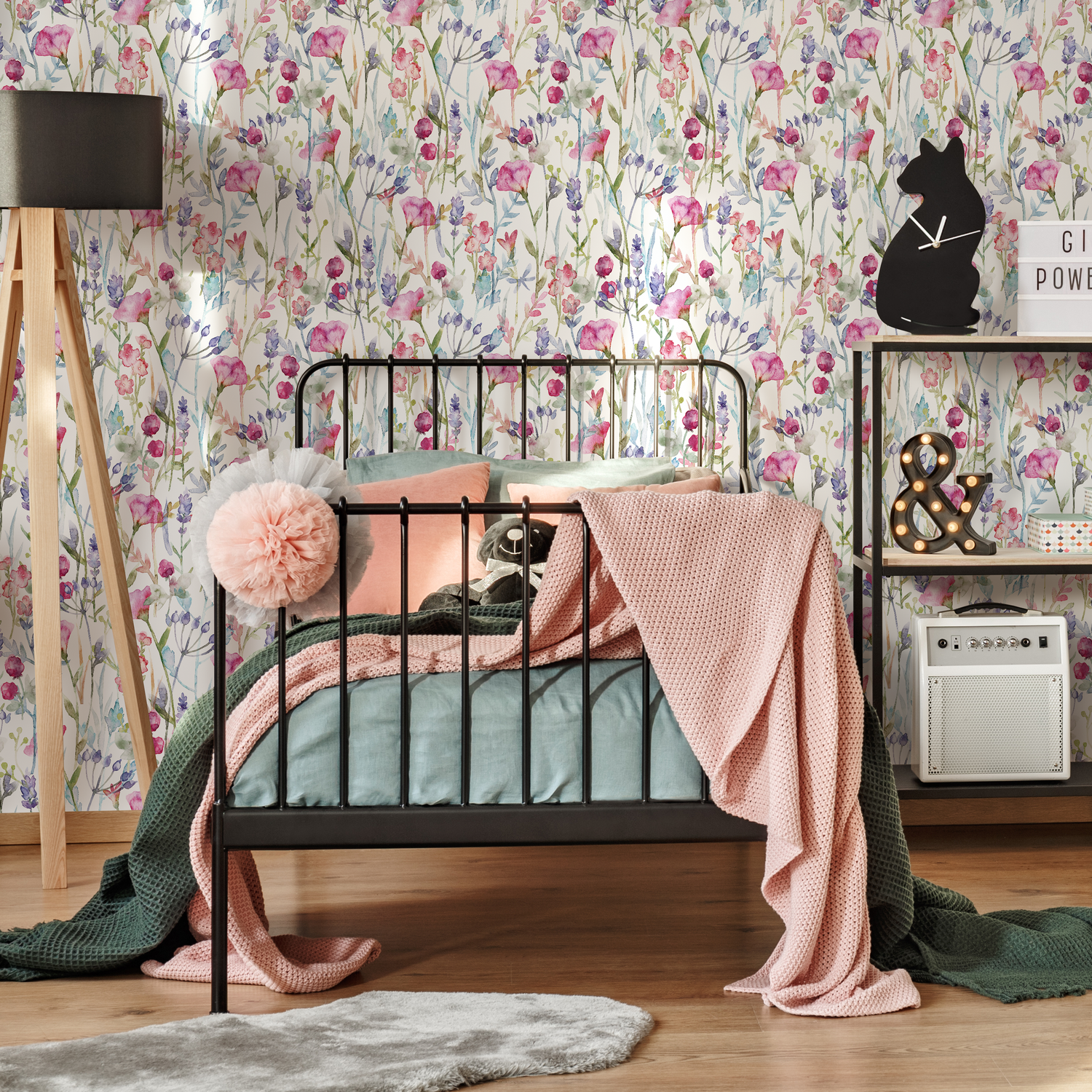 Watercolor Wallpaper Featuring a Wildflower Meadow in Pink, Purple, and Blue - C801