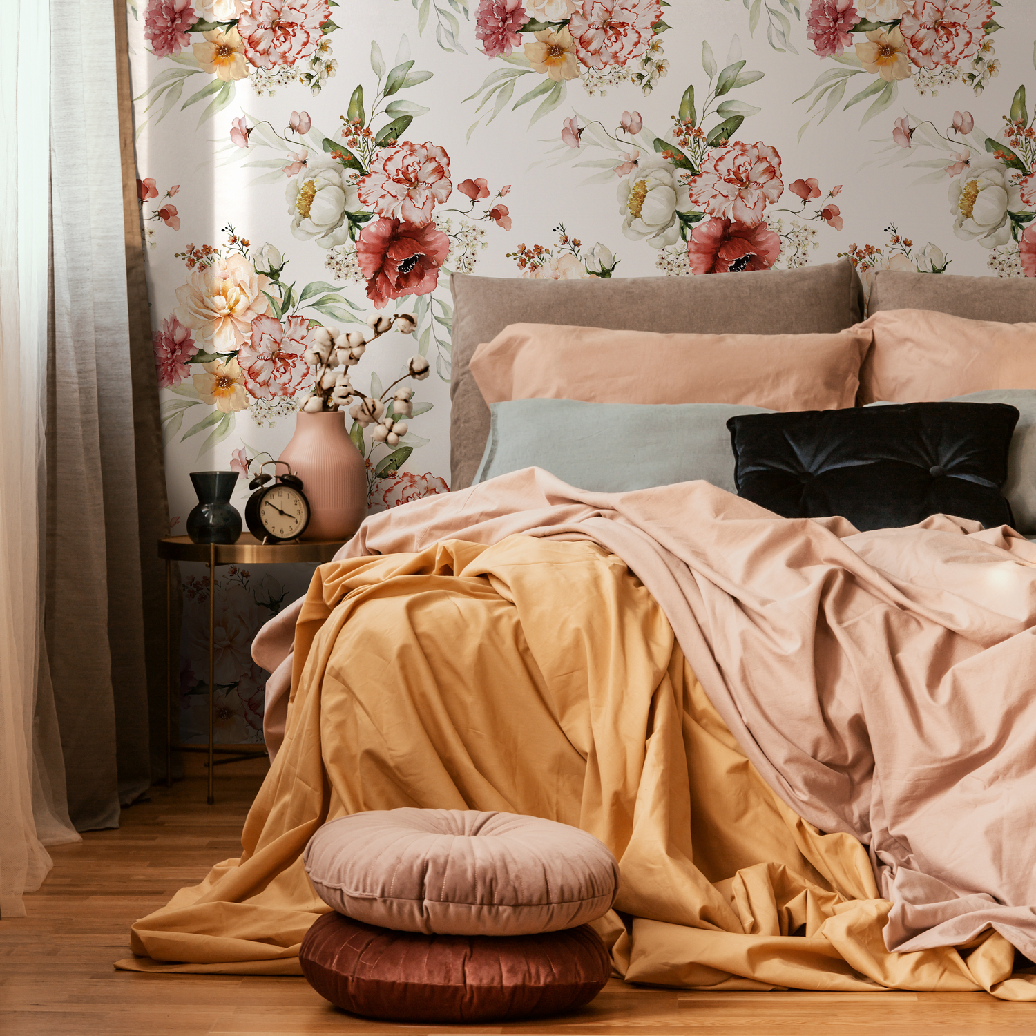 Floral Wallpaper Featuring Watercolor Peonies in Red, Pink, and Green - C823