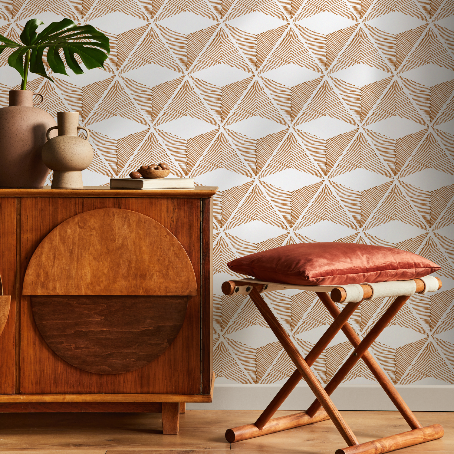 Geometric Wallpaper with a Hand-Drawn Block Motif in Brown - C840