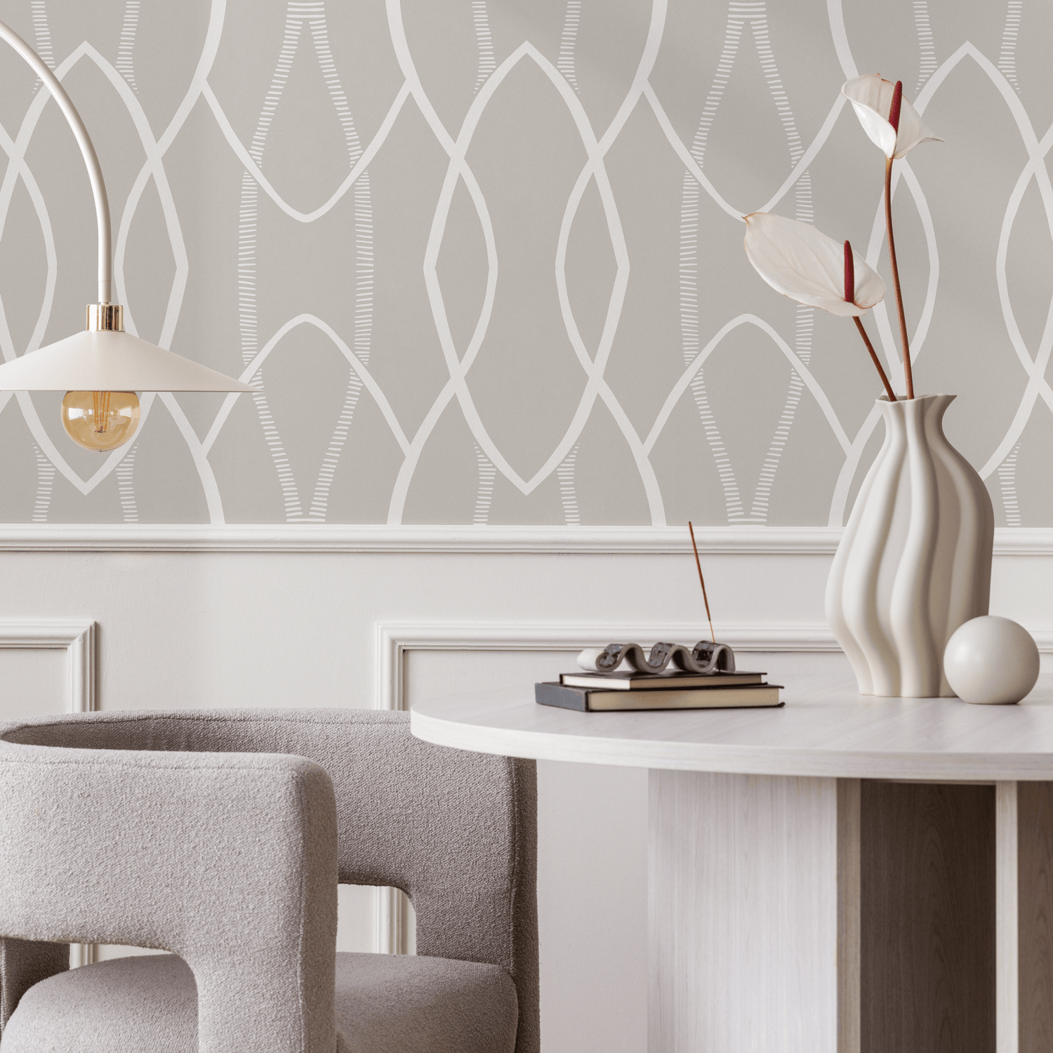 Abstract Wallpaper with a Boho Ogee Lattice in Gray and White - C890