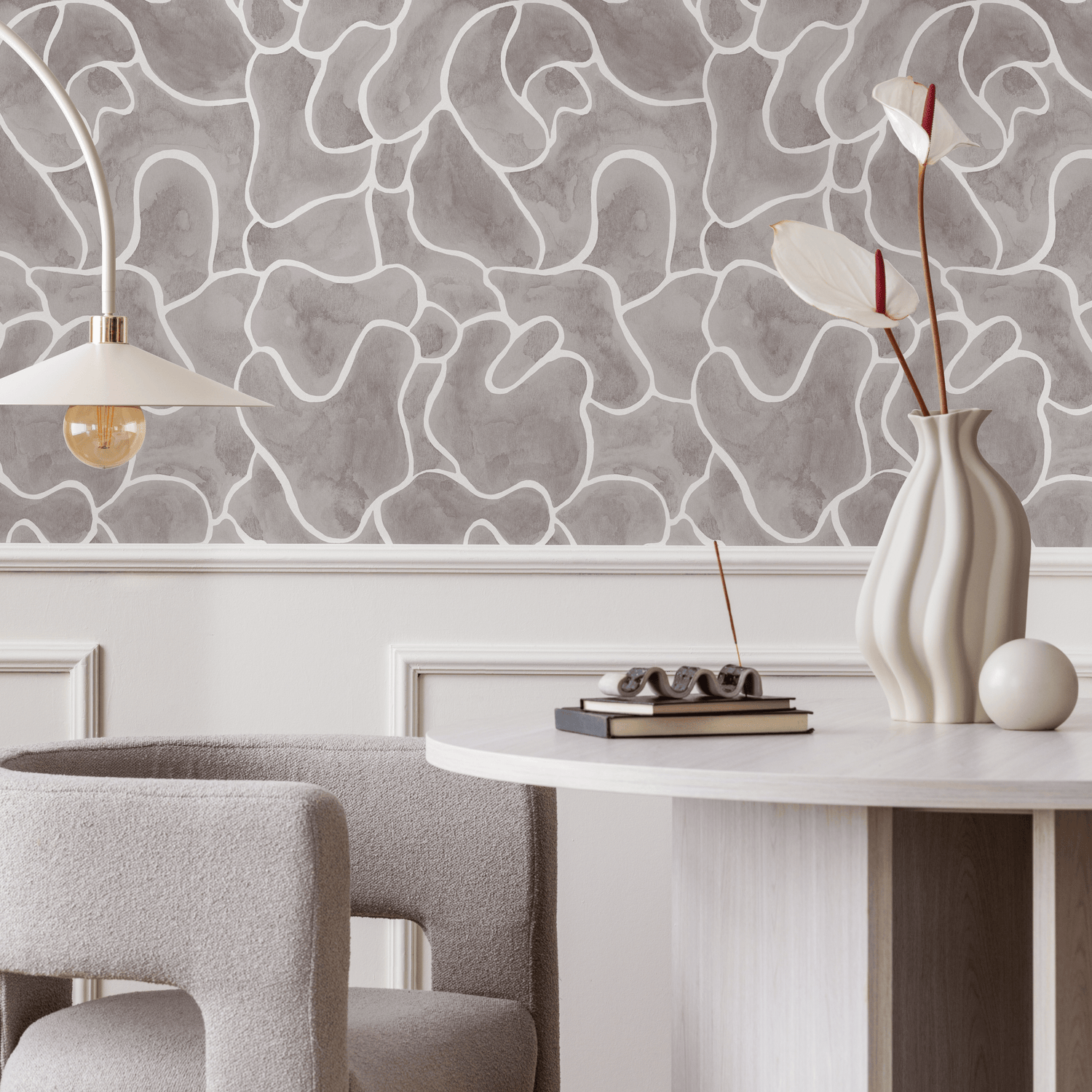 Abstract Wallpaper with a Fluid Watercolor Pattern in Gray and White - C943