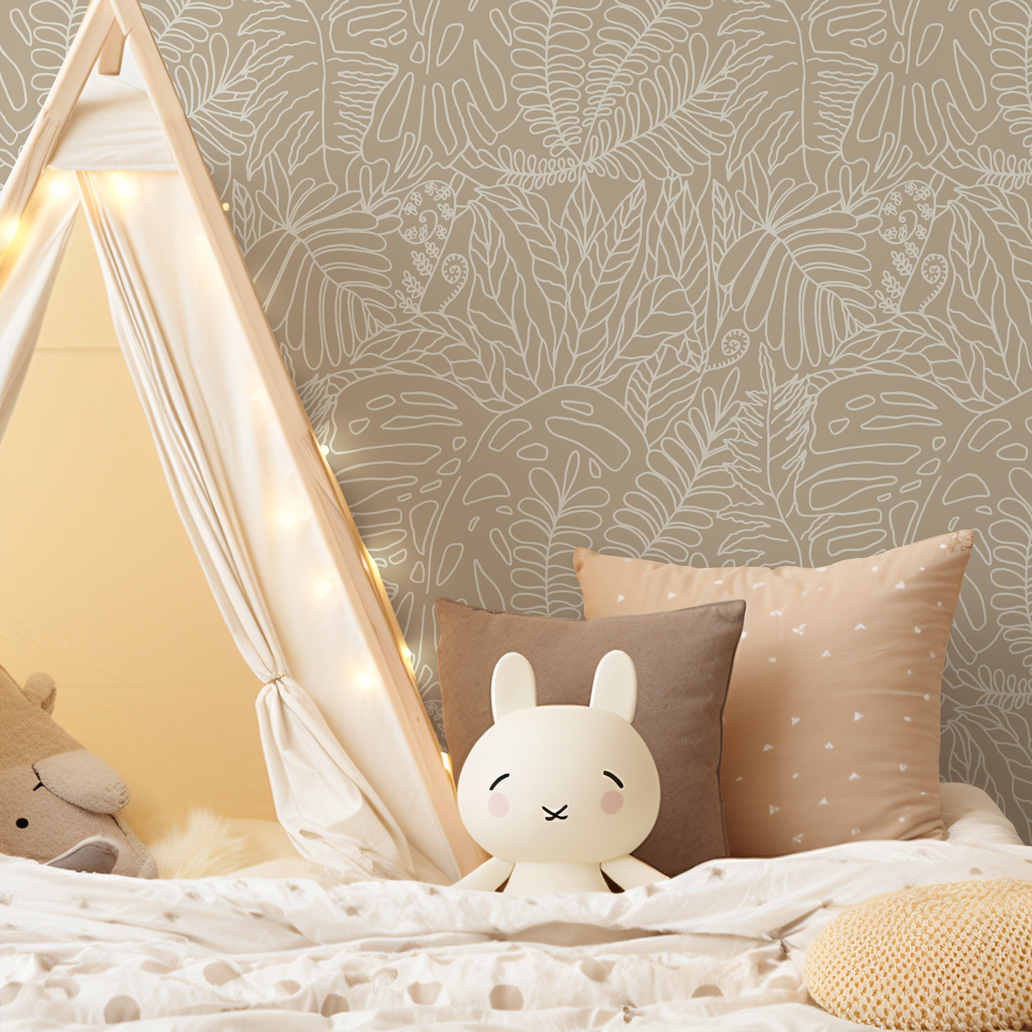 Botanical Wallpaper with a Tropical Leaf Line Art Motif in Beige and White - C945