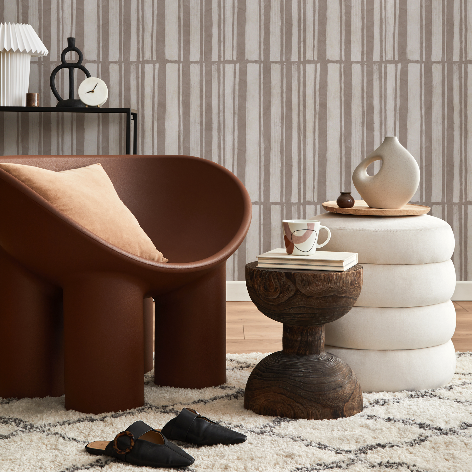 Abstract Wallpaper with Hand-Drawn Vertical Stripes in Beige and Taupe - C949