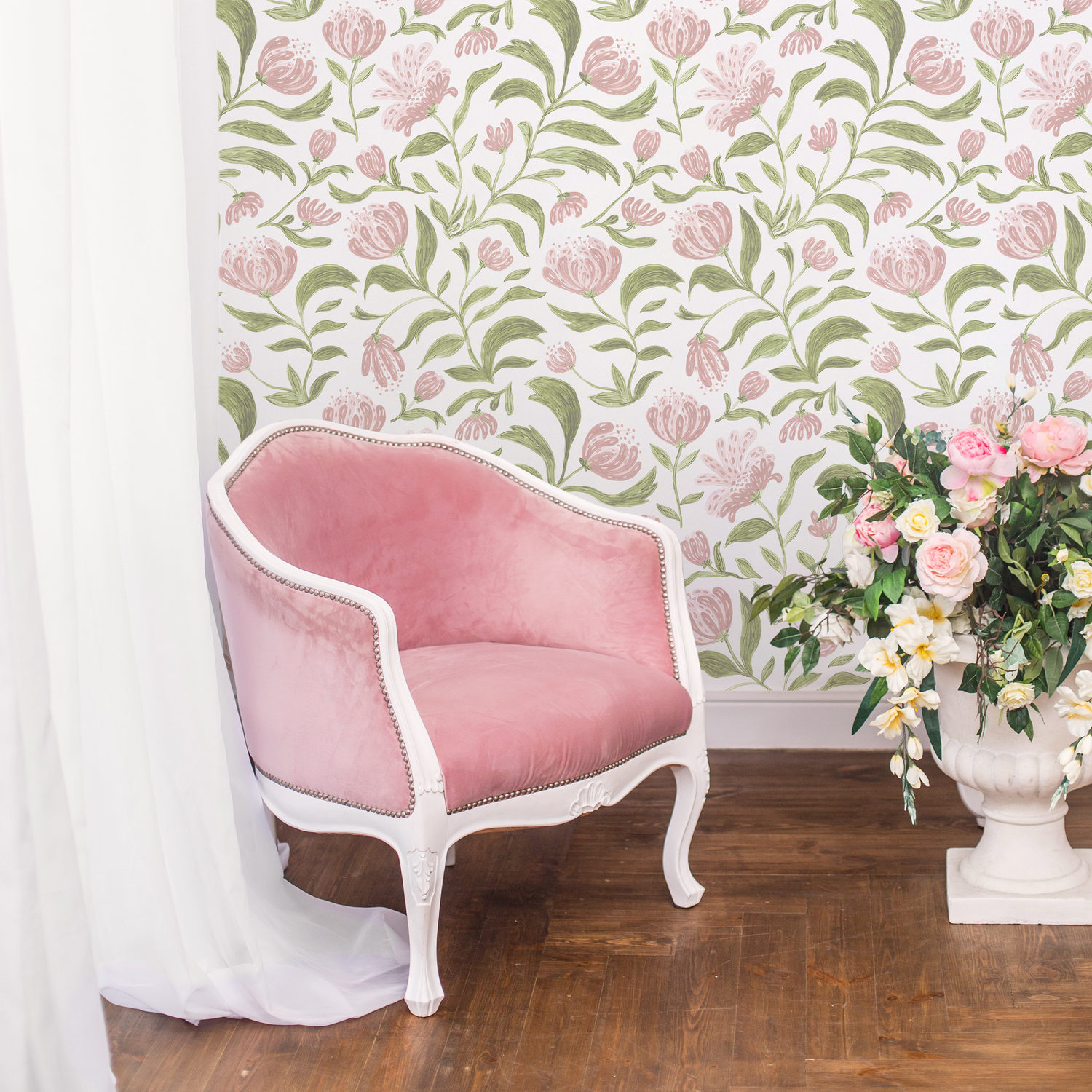 Floral Wallpaper Featuring a Vintage Garden Vine in Pink and Green - C972