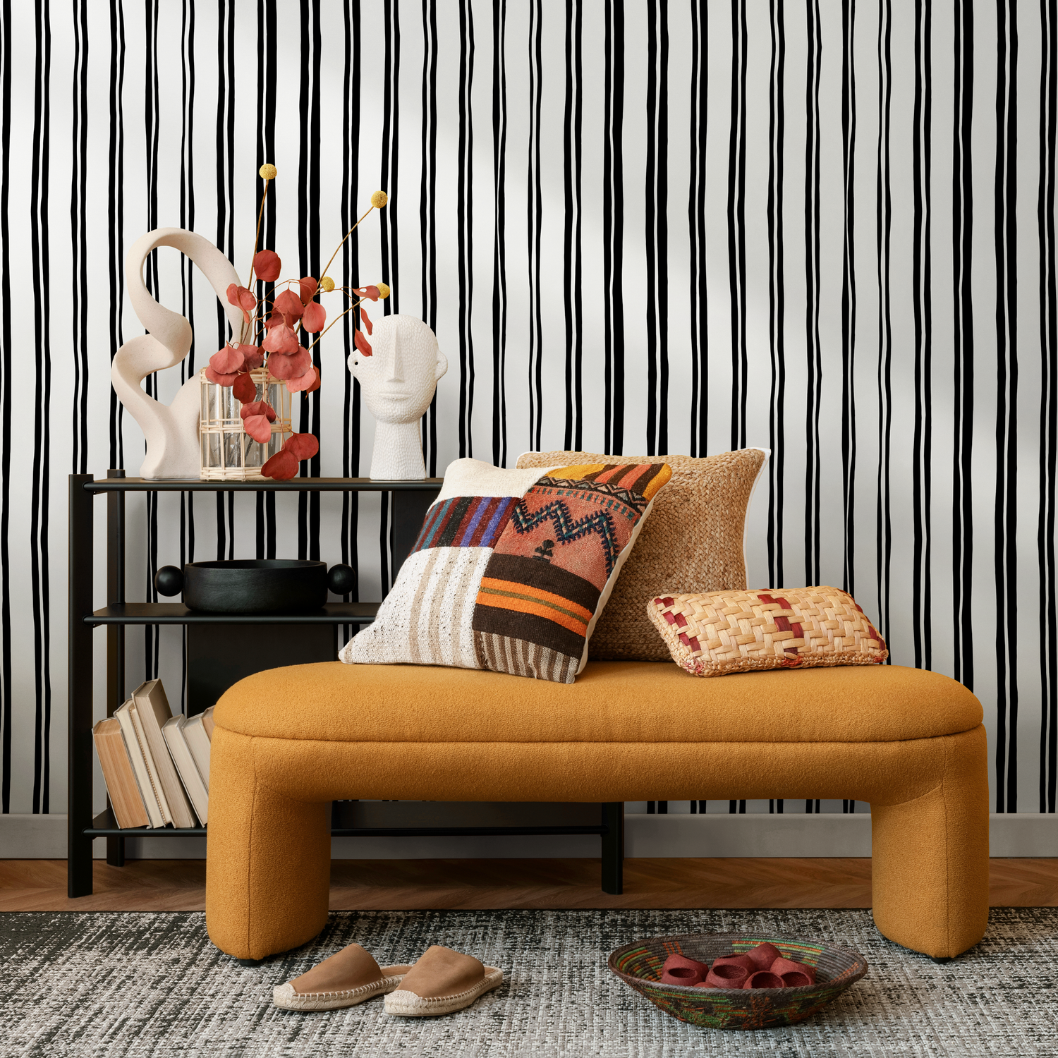 Striped Wallpaper with Wavy Vertical Lines in Black and White - D762
