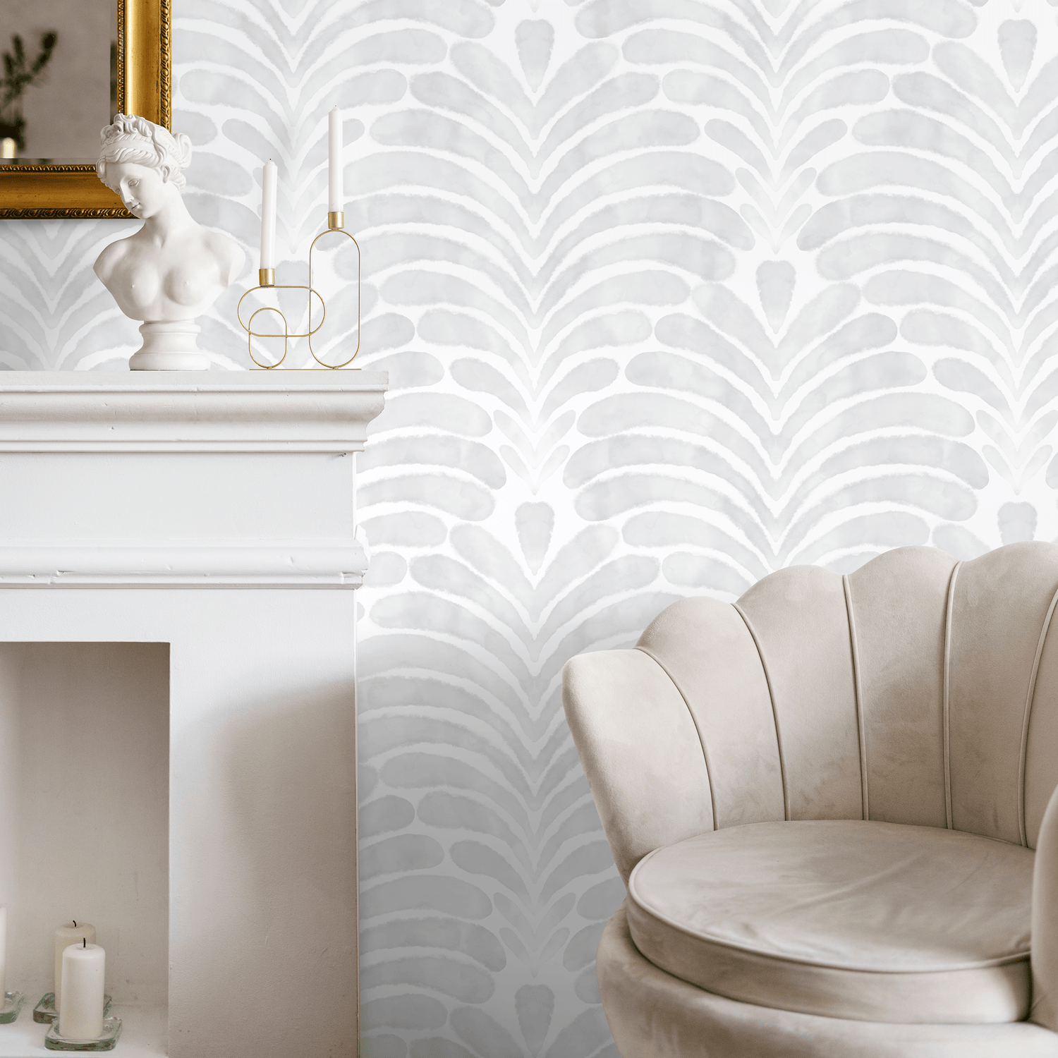 Botanical Wallpaper with a Modern Palm Leaf Motif in Light Gray - X138