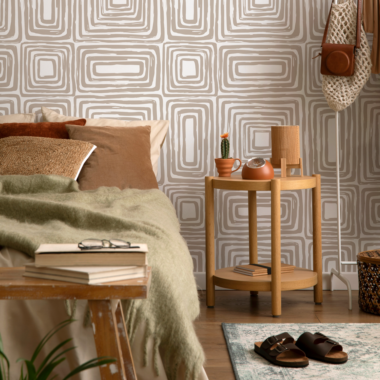 Abstract Wallpaper with a Brushed Labyrinth Motif in Warm Beige and White - ZAAB