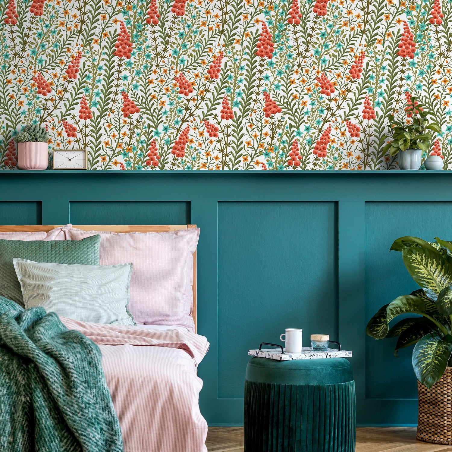 Wallpaper Peel and Stick Wallpaper Removable Wallpaper Home Decor Wall Art Wall Decor Room Decor / Red and Green Floral Wallpaper - A127