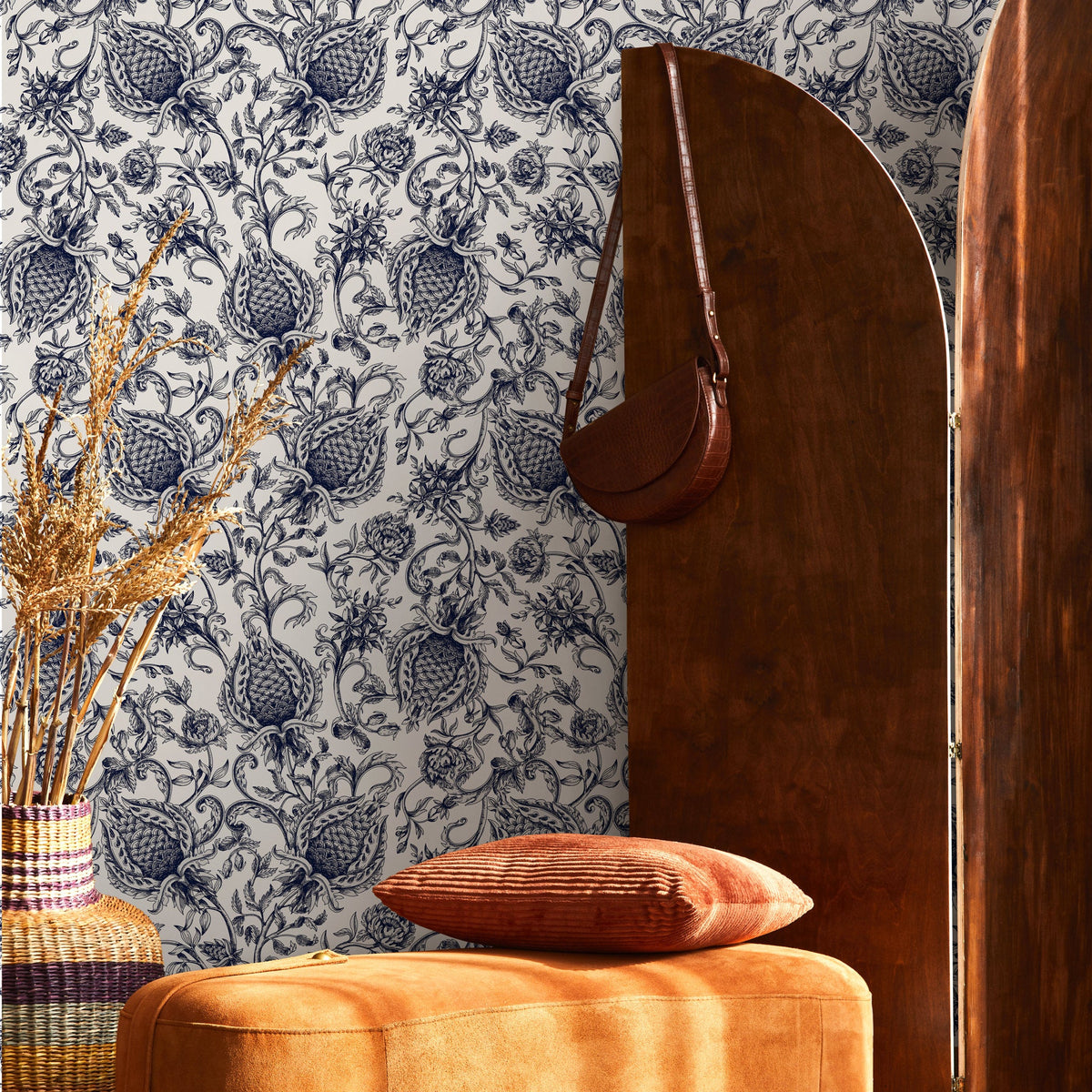 Wallpaper Peel and Stick Wallpaper Removable Wallpaper Home Decor Wall Art Wall Decor Room Decor / Navy Vintage Floral Wallpaper - B310