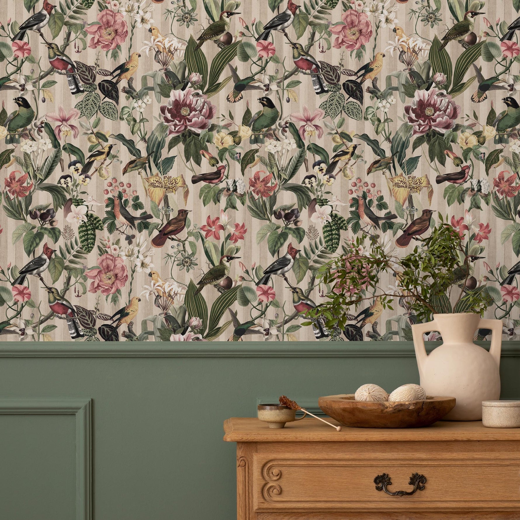 Bird Wallpaper Traditional Wallpaper Removable Peel and Stick Wallpaper, Self Adhesive, Renter Friendly, Feminine Green Wallpaper - E117
