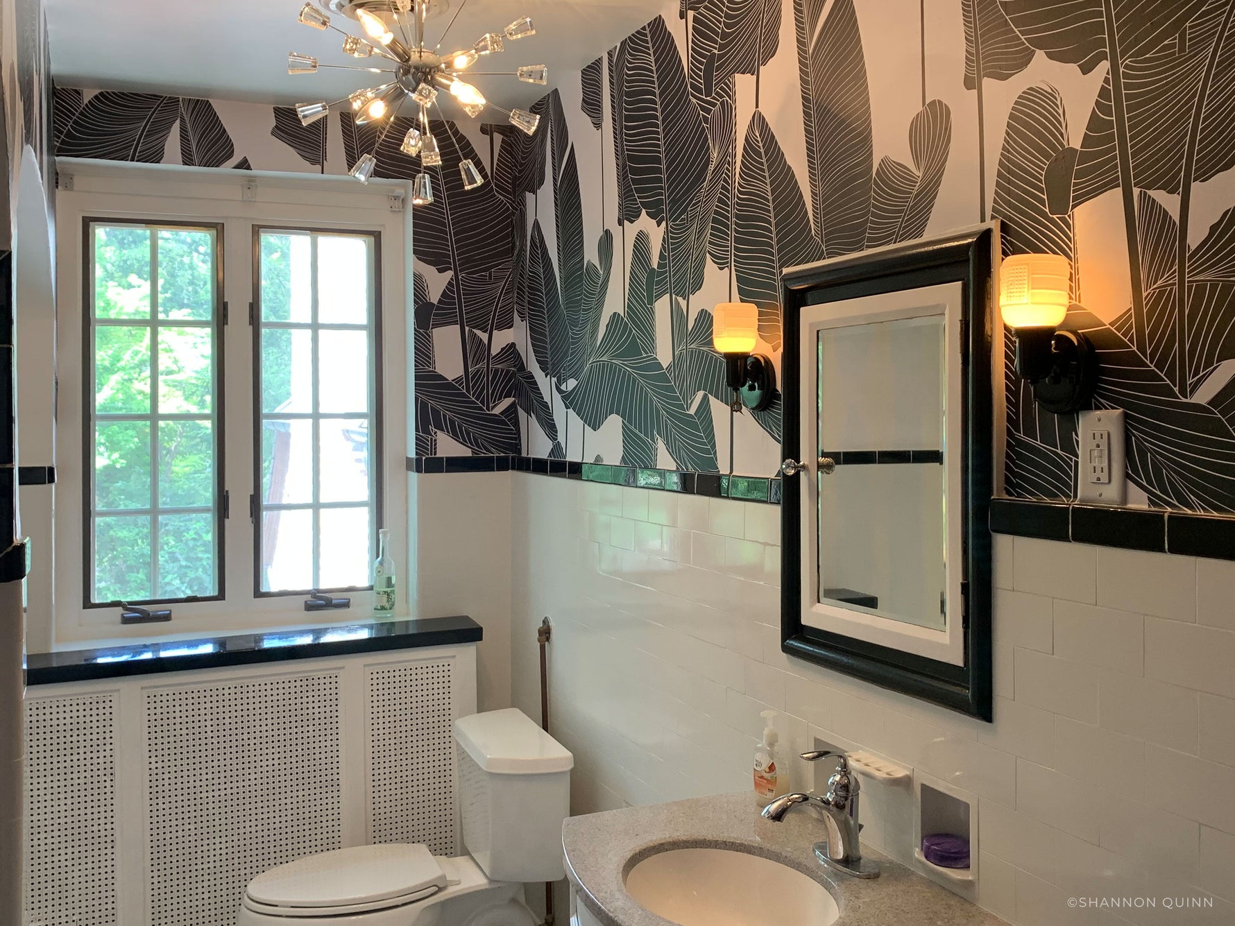 Creating Impact with a Black and White Wallpaper Design
