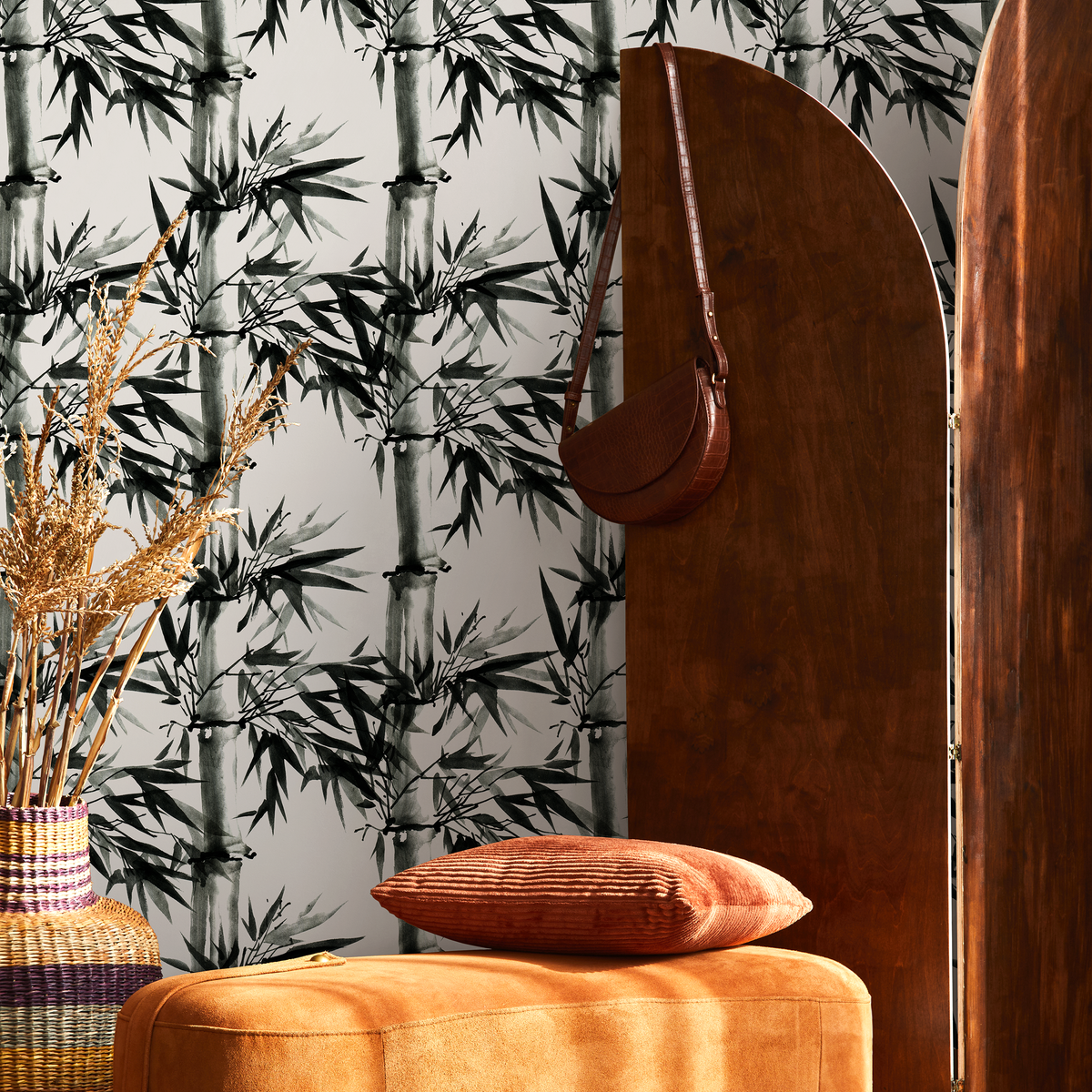 Japanese Wallpaper with an Ink Wash Bamboo Motif in Dark Green and Green - detail view