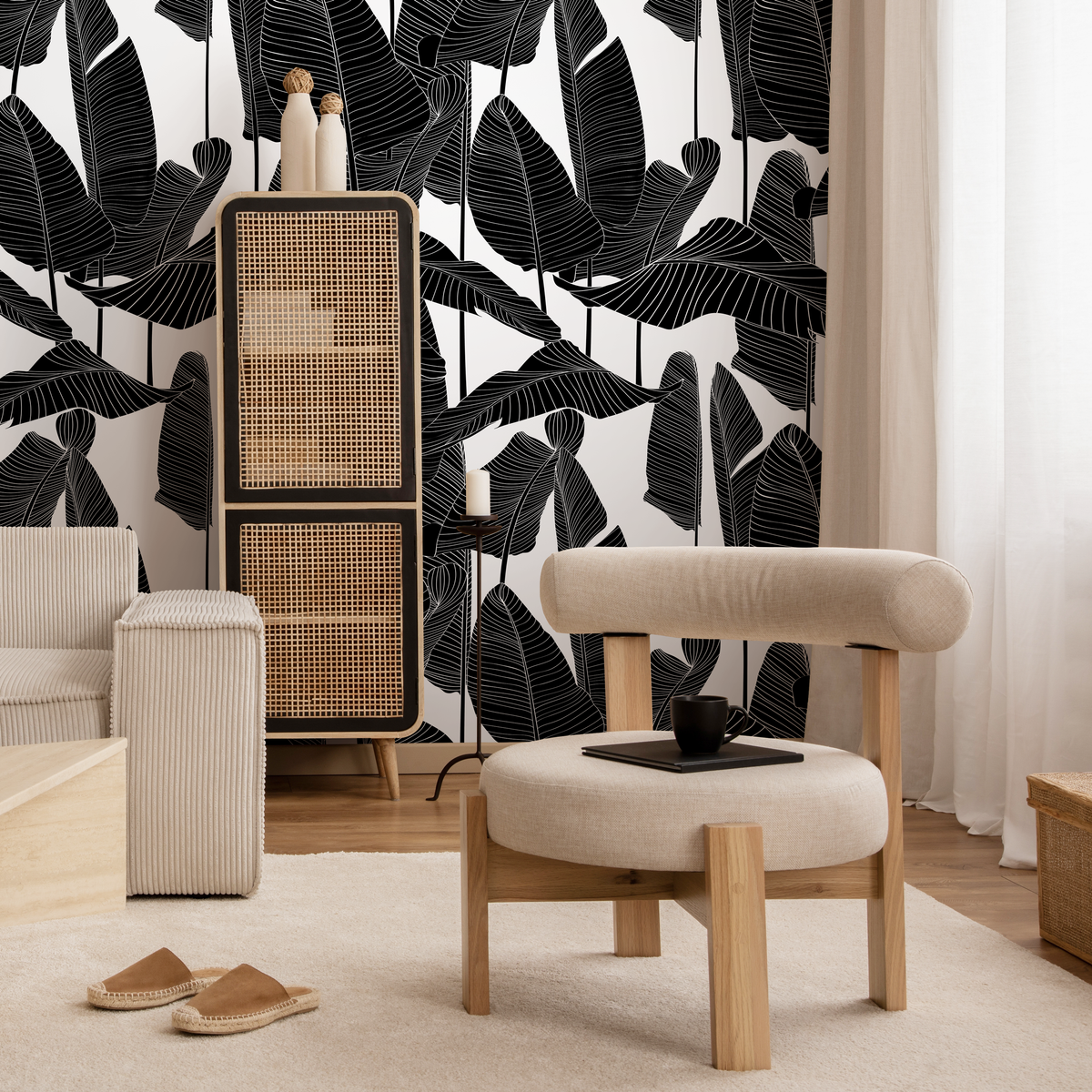 Botanical Wallpaper Featuring Bold Banana Leaves in Black and White - detail view