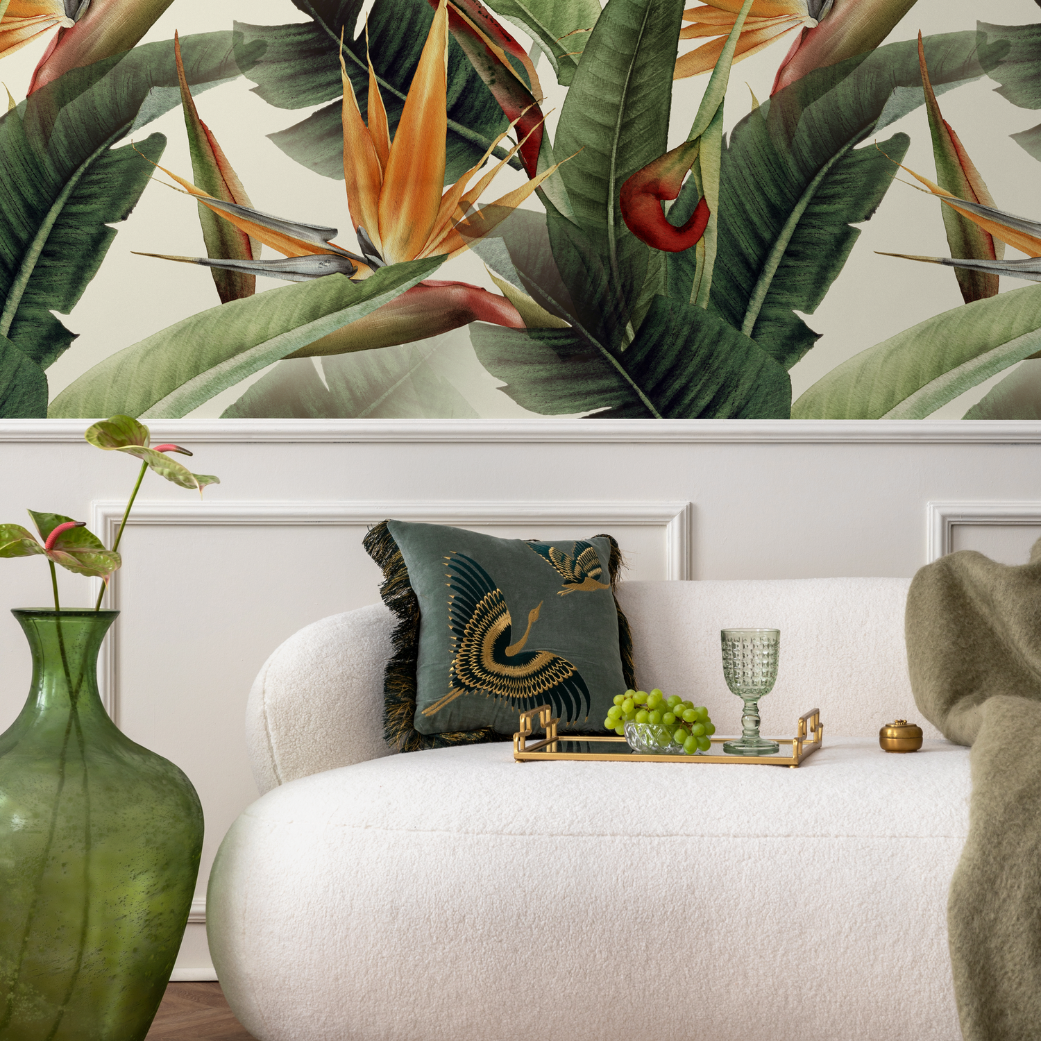 Botanical Wallpaper Featuring Bird of Paradise Flowers in Green, Orange, and Red - B220