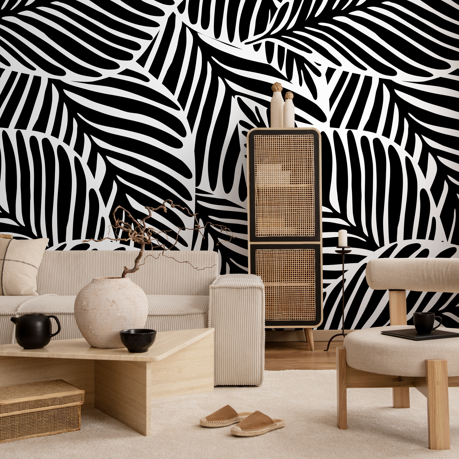 Botanical Wallpaper with Stylized Palm Leaves in Black and White - B642