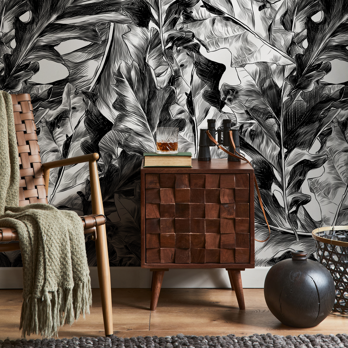 Botanical Wallpaper with Hand-Drawn Leaves in Black and White - detail view