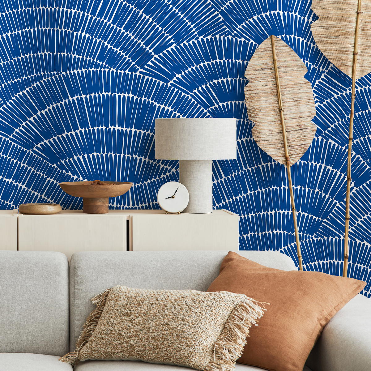 Geometric Wallpaper with an Overlapping Fan Motif in Blue and White - detail view
