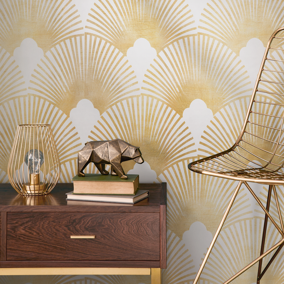 Art Deco Wallpaper with a Scalloped Fan Motif in Gold - detail view