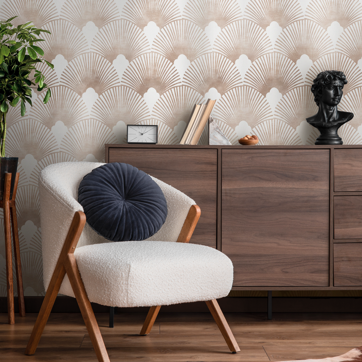 Art Deco Wallpaper with a Scalloped Fan Motif in Beige and Brown - detail view
