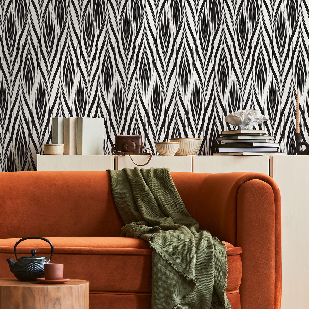 Art Deco Wallpaper with Sweeping Brush Strokes in Black and White - detail view