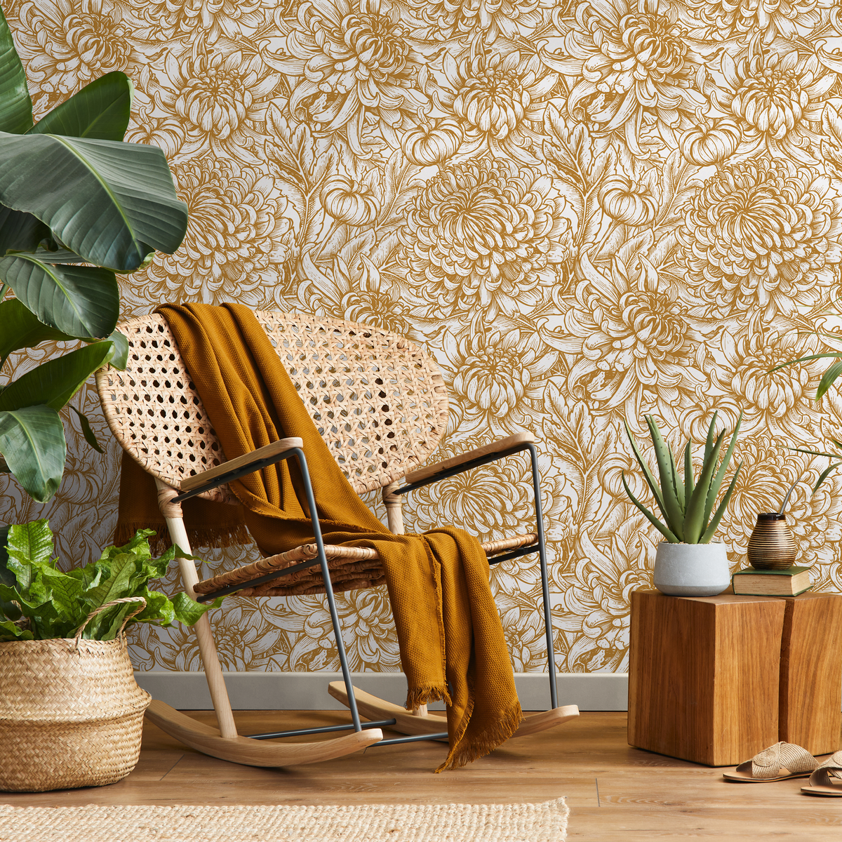 Floral Wallpaper with Hand-Drawn Chrysanthemums in Gold - detail view