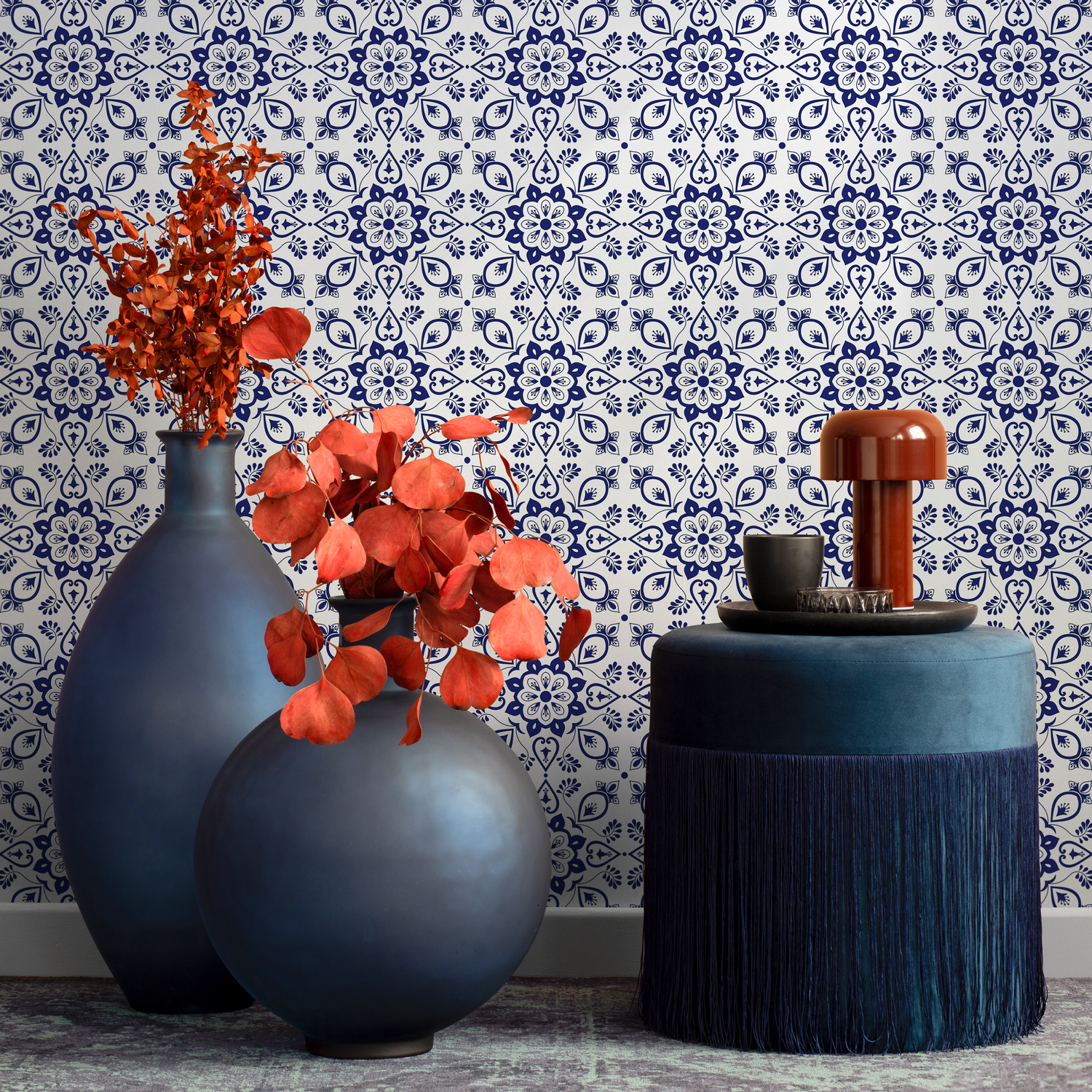 Tile Wallpaper with a Mediterranean Floral Motif in Blue and White - C299