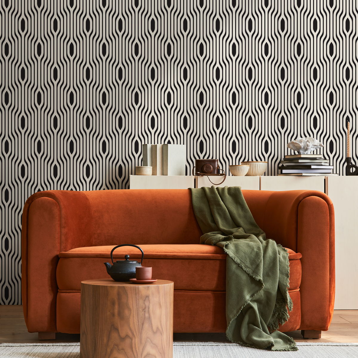 Art Deco Wallpaper with Wavy Vertical Lines in Black and Cream - detail view