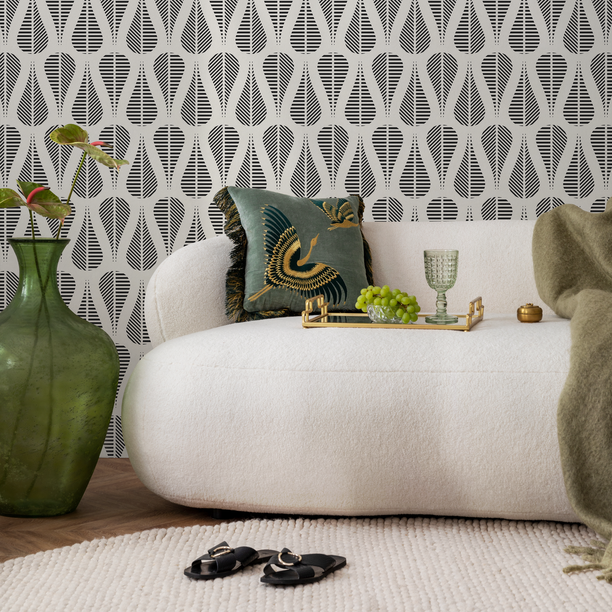 Abstract Wallpaper with a Mid-Century Motif in Black and Cream - detail view