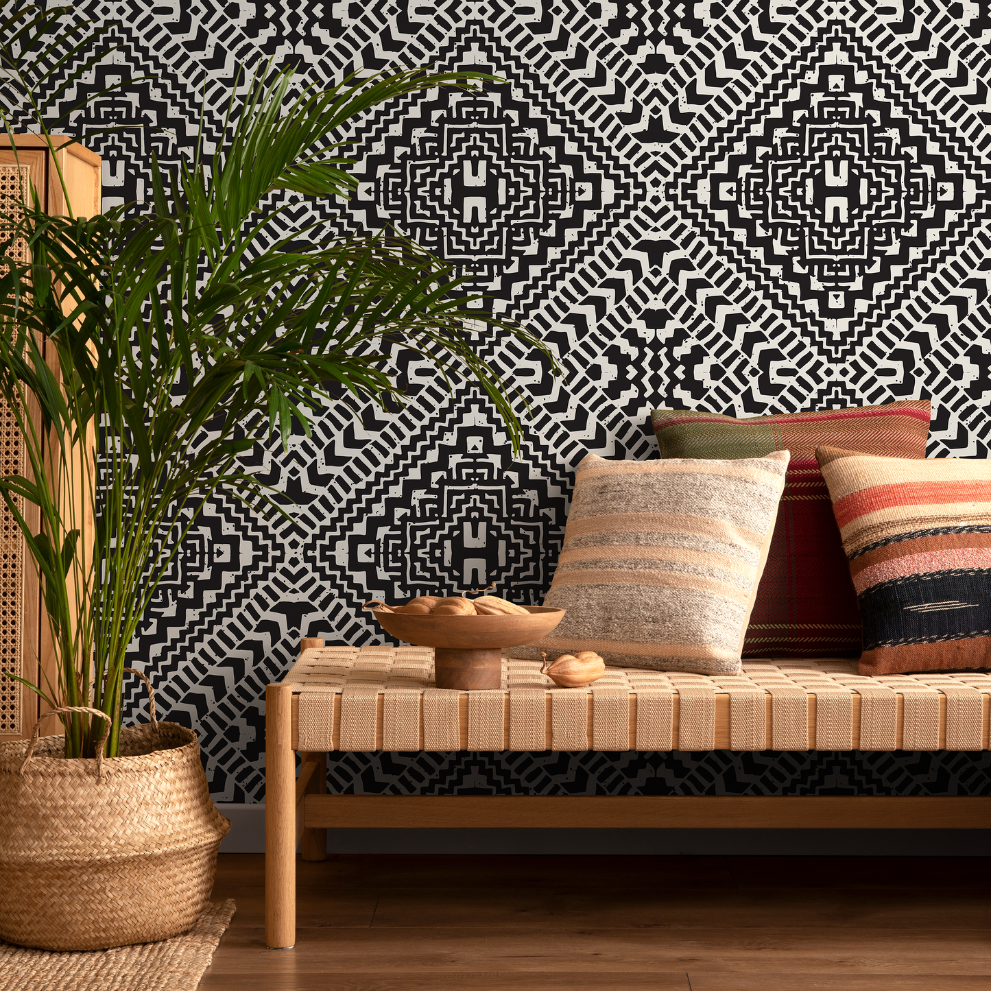 Wallpaper Peel and Stick Wallpaper Removable Wallpaper Home Decor Wall Art Wall Decor Room Decor / Black Geometric African Wallpaper - C377