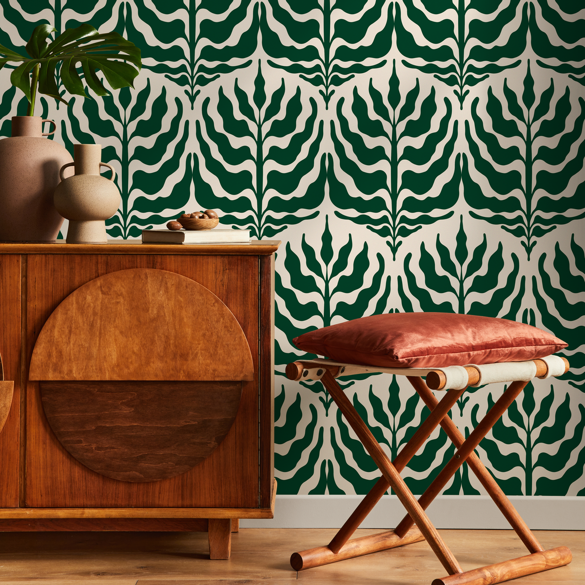 Botanical Wallpaper with a Stylized Leaf Motif in Green and Cream - detail view