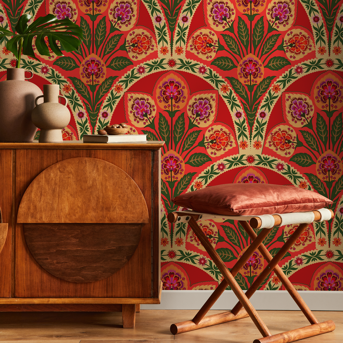 Art Nouveau Wallpaper with an Arched Floral Motif in Red, Green, and Pink - detail view