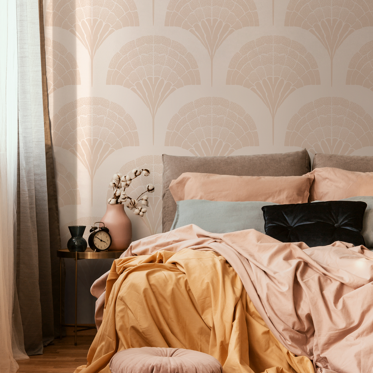 Art Deco Wallpaper with a Stylized Fan Motif in Beige and Cream - detail view