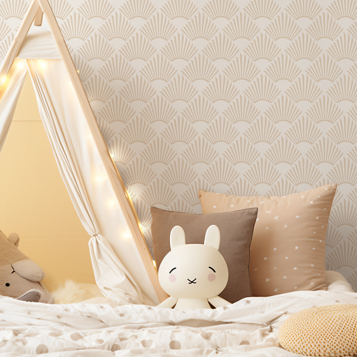 Art Deco Wallpaper with a Stylized Fan Motif in Light Brown and Beige - detail view