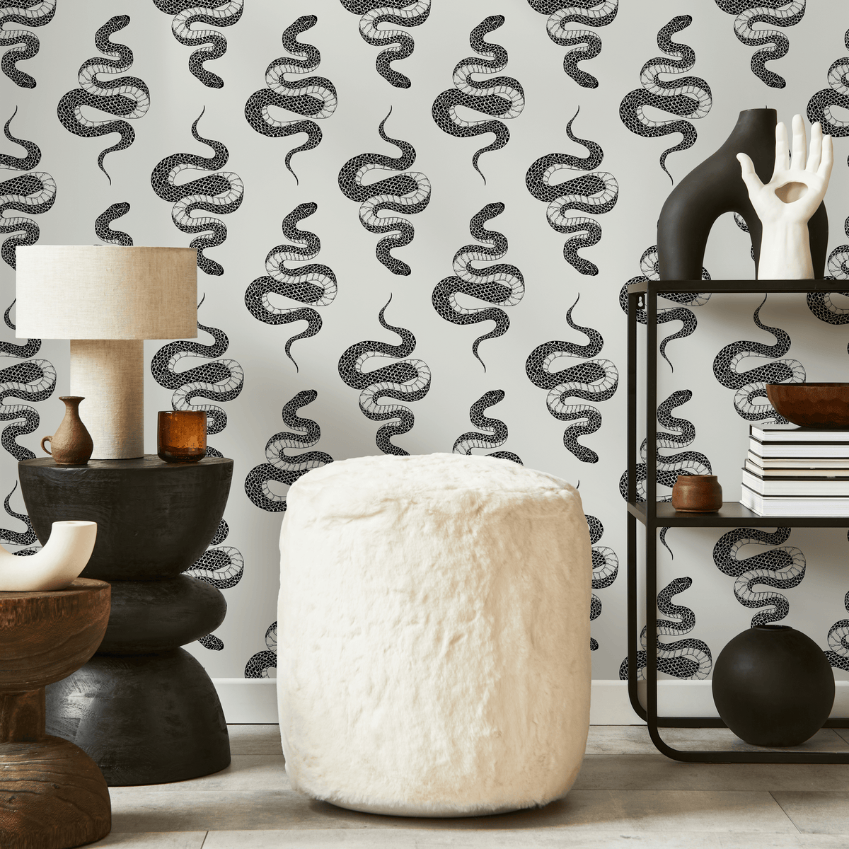 Animal Wallpaper with a Detailed Serpent Pattern in Black and Gray - detail view