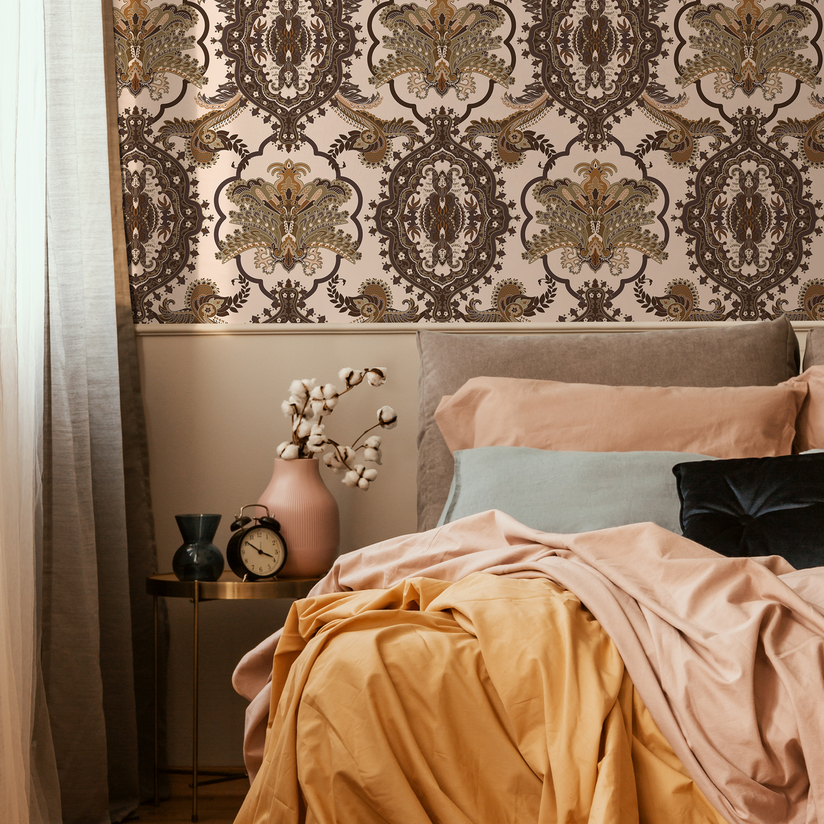 Victorian Vintage Wallpaper with an Ornate Paisley Damask Motif in Brown and Gold - detail view