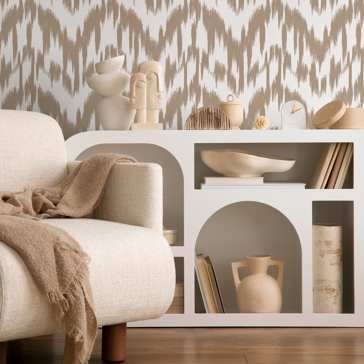 Ikat Wallpaper with a Hand-Painted Abstract Motif in Beige and Off-White - detail view