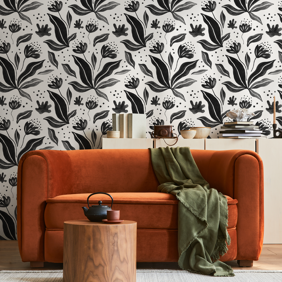 Floral Wallpaper with a Hand-Painted Motif in Black and White - detail view