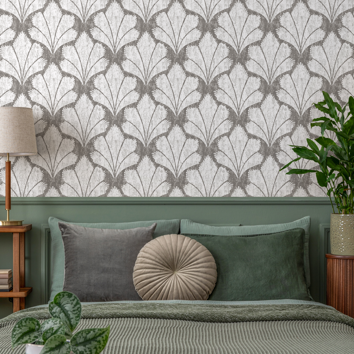 Art Deco Wallpaper with a Stylized Fan Motif in Taupe and Off-White - detail view