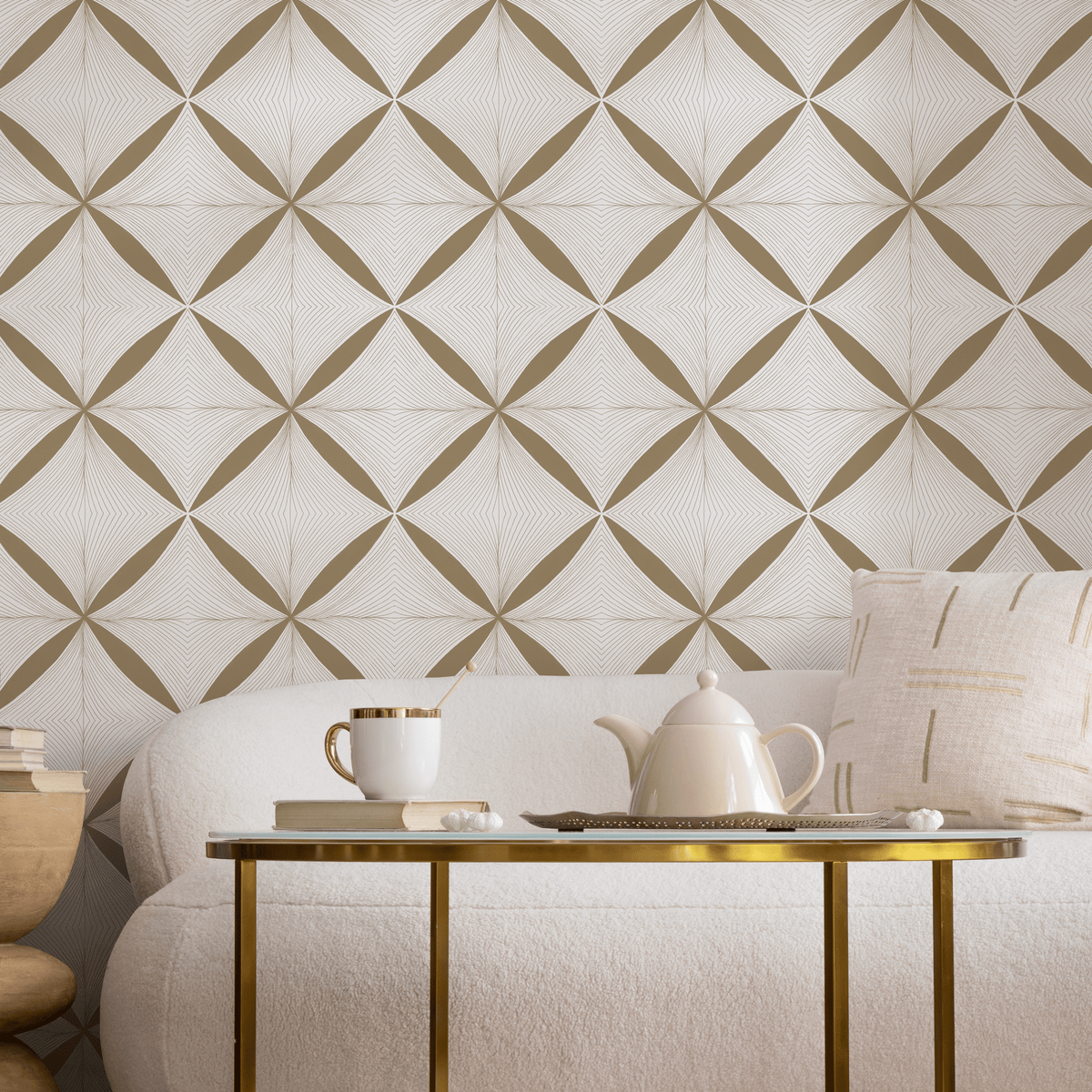 Geometric Wallpaper with Radiating Lines in Beige and Cream - detail view