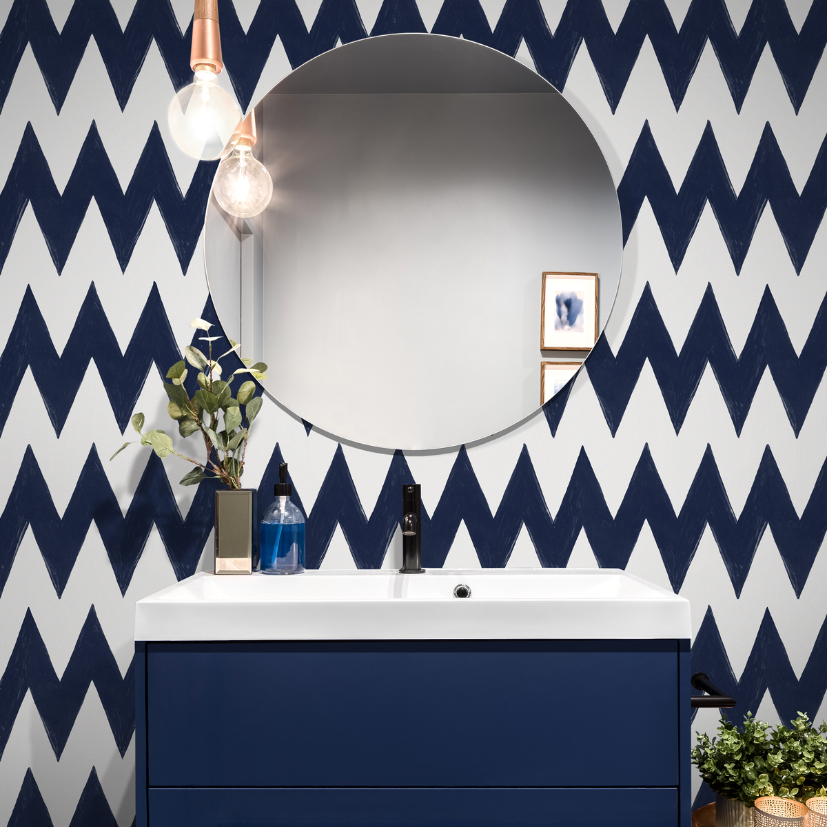 Chevron Wallpaper with a Hand-Drawn Motif in Navy Blue - detail view