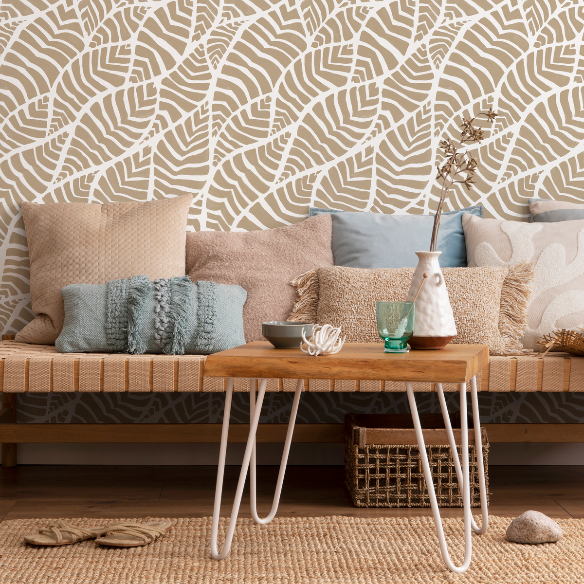 Abstract Wallpaper with Wavy Leaves in Beige and White - detail view