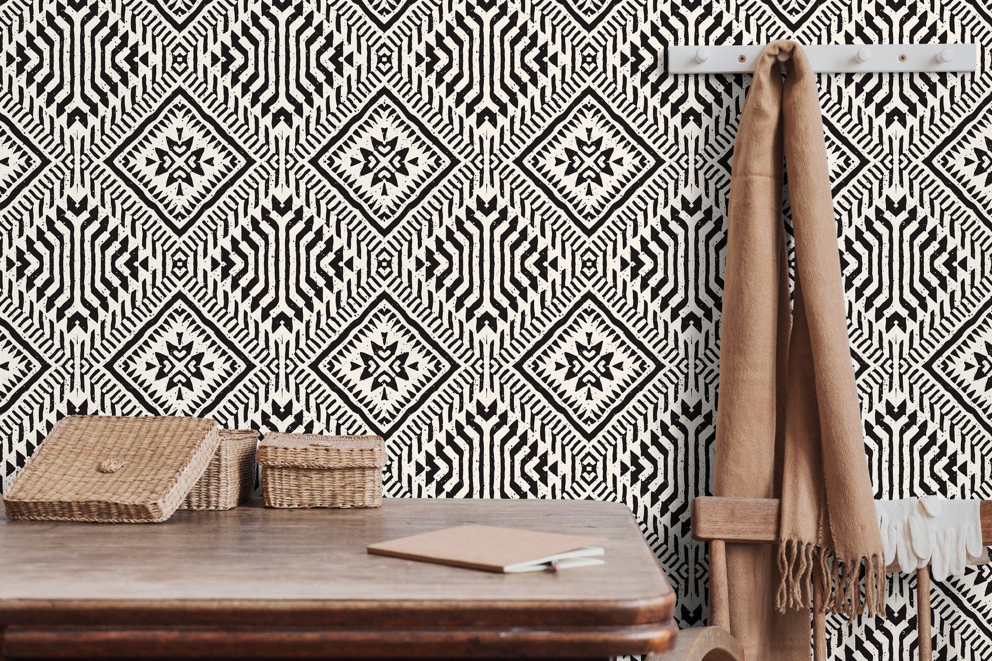 Wallpaper Peel and Stick Wallpaper Removable Wallpaper Home Decor Wall Art Wall Decor Room Decor / Black Geometric African Wallpaper - C373